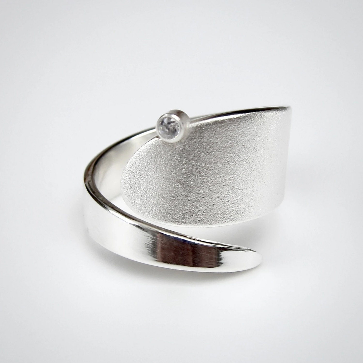 Amity-Jewellery-Design-Ring-Love